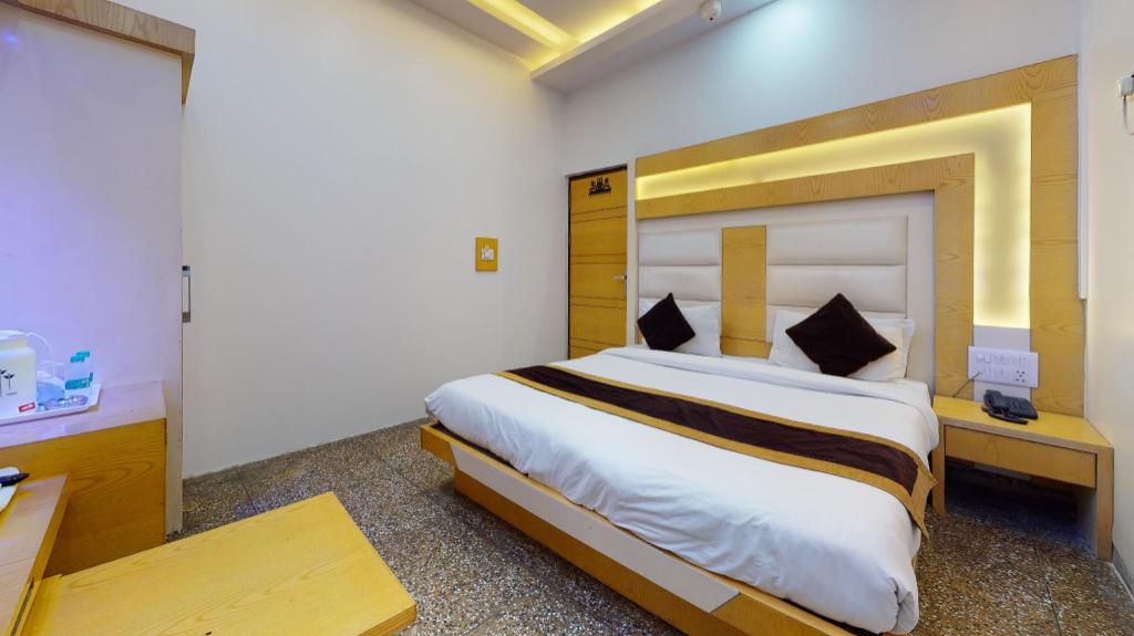 Room image 2
